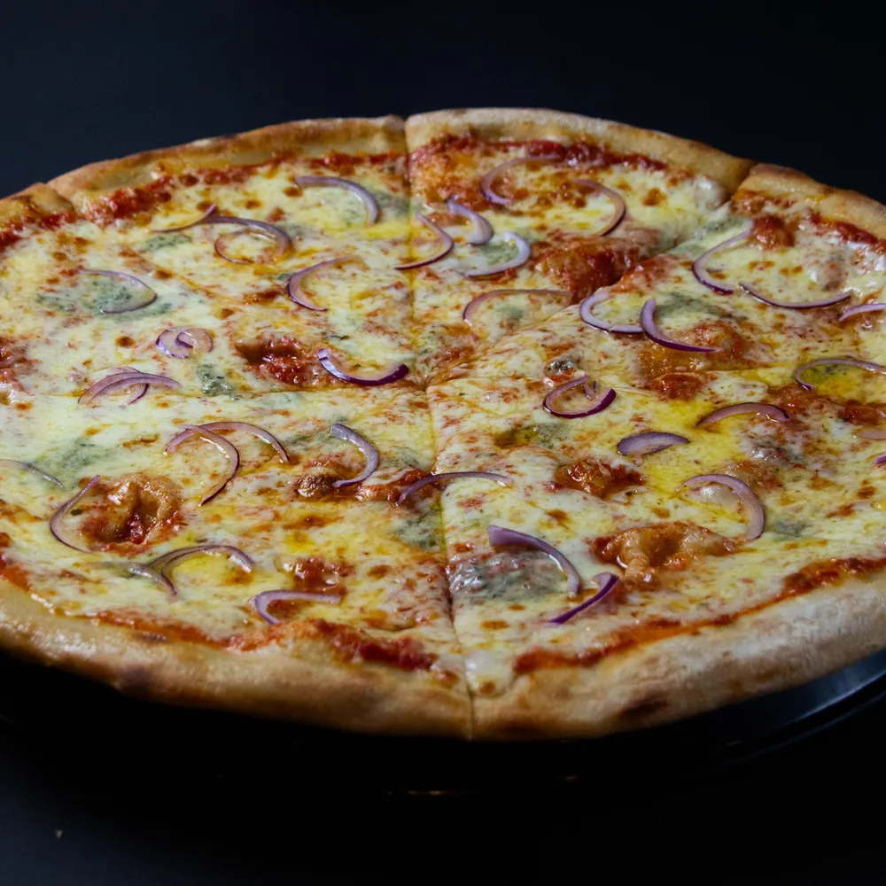 Pizza entera con placa de envío gratis