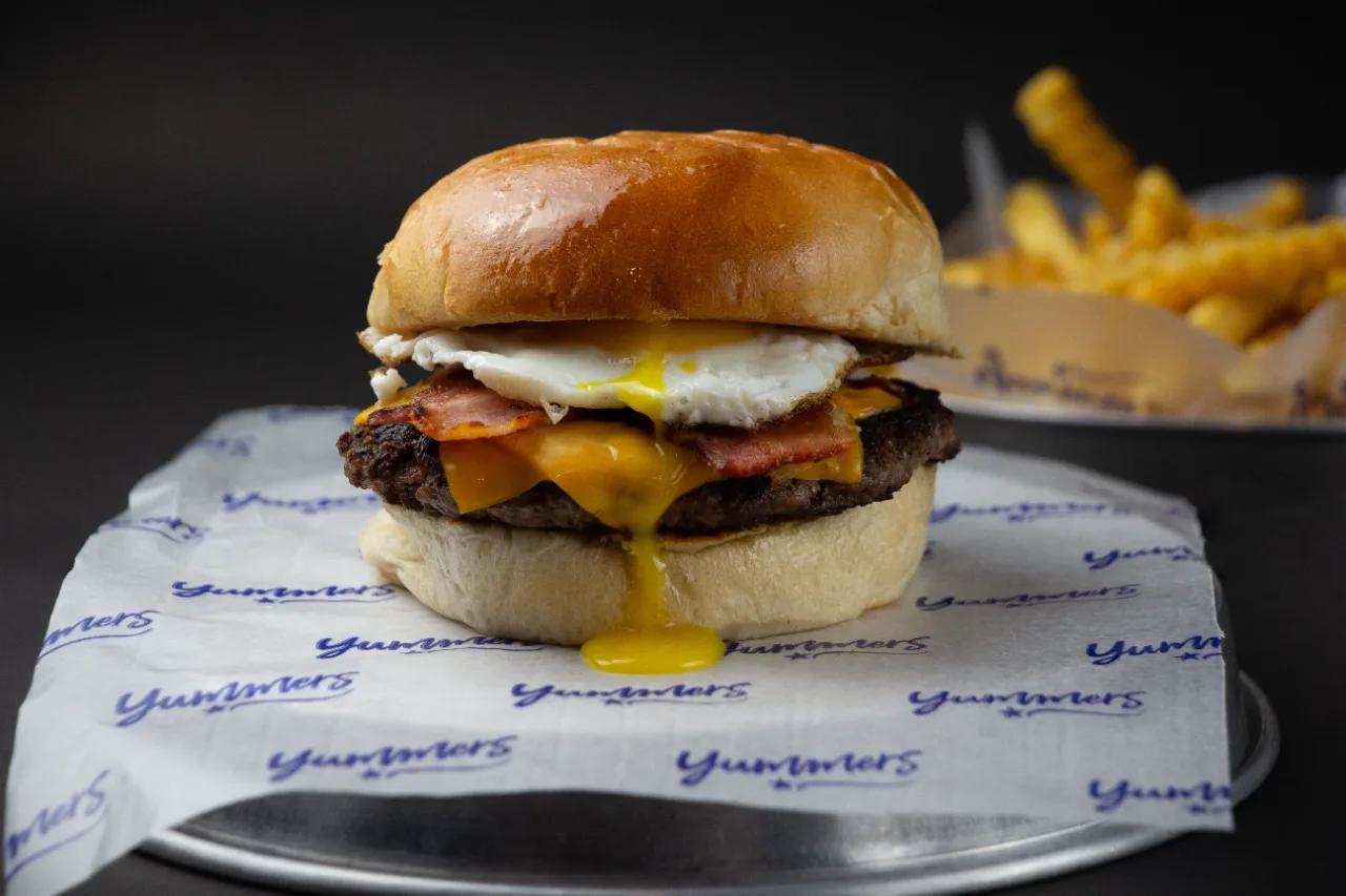 Hamburguesa con huevo — contenido para redes